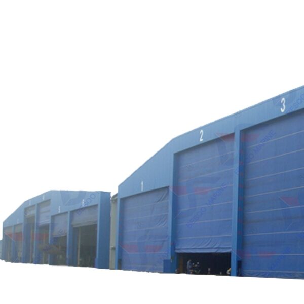 Sand blasting chamber for ship sections